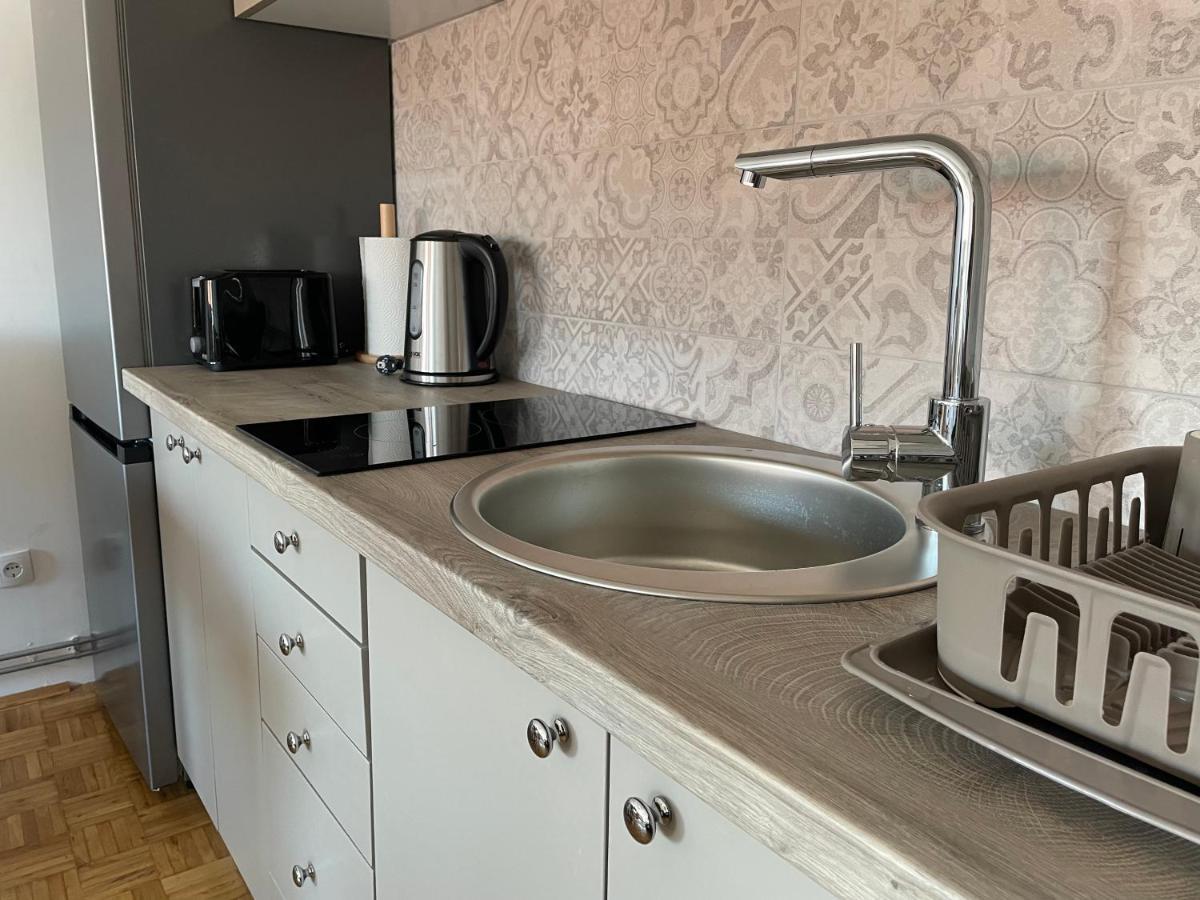 Sunny Apartment Вършац Екстериор снимка